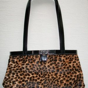 Adrienne Vittadini Satchel All Leather Italy